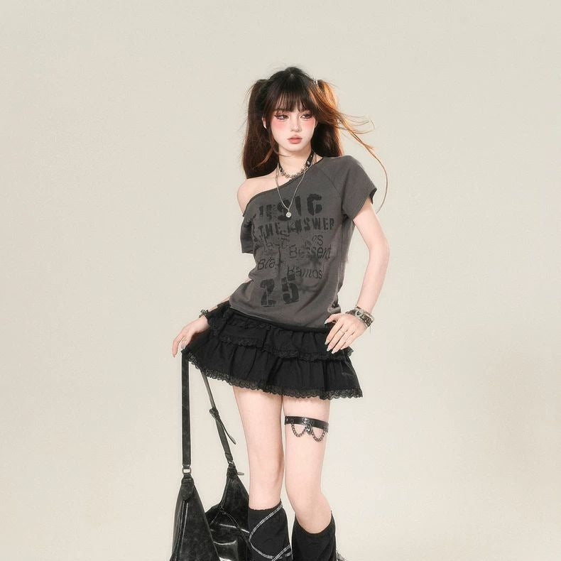 Slant Shoulder Short-sleeved T-shirt